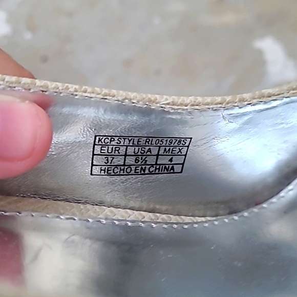 Kenneth Cole Reaction Platform Beaded Peep Toe Slingback High Heel - Picture 6 of 8